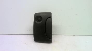 Poignee porte laterale droit