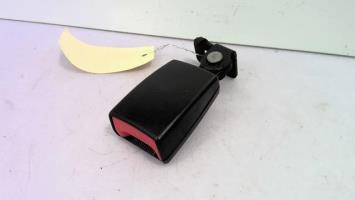 Attache ceinture arriere droit