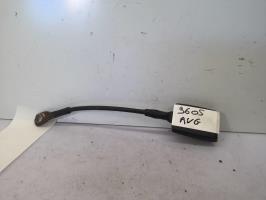 Attache ceinture avant gauche