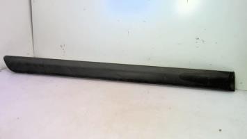 Baguette de porte avant droite