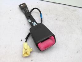 Attache ceinture avant gauche