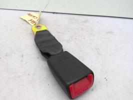 Attache ceinture arriere centrale
