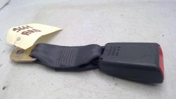 Attache ceinture arriere droit