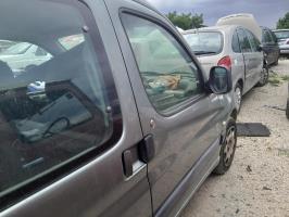 Poignee porte avant droit