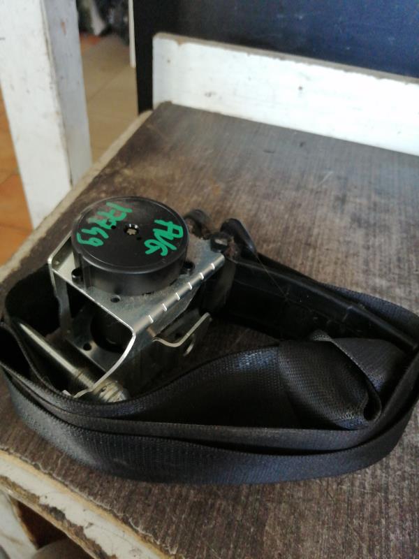 Ceinture avant gauche