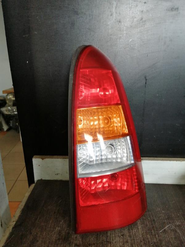 Fanale posteriore principale destro (luci)