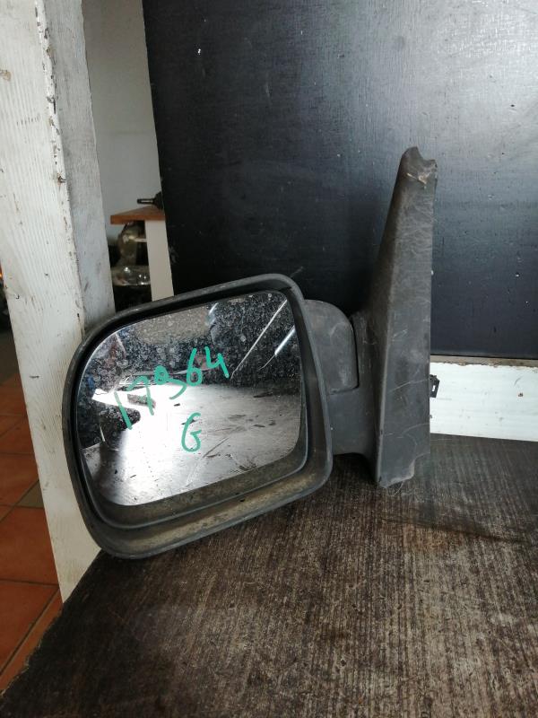 Specchietto retrovisore sinistro
