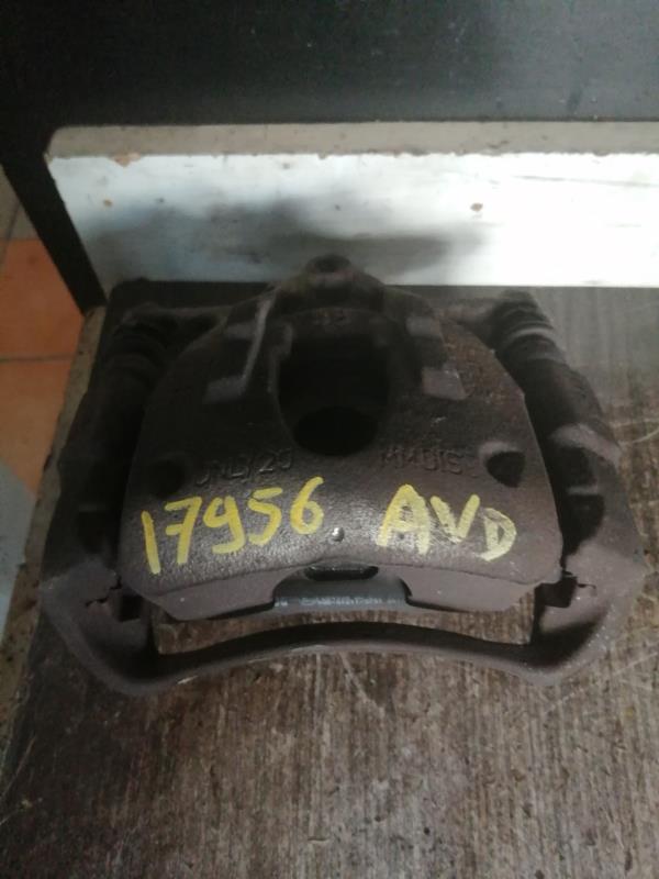 Pinza freni anteriore destra