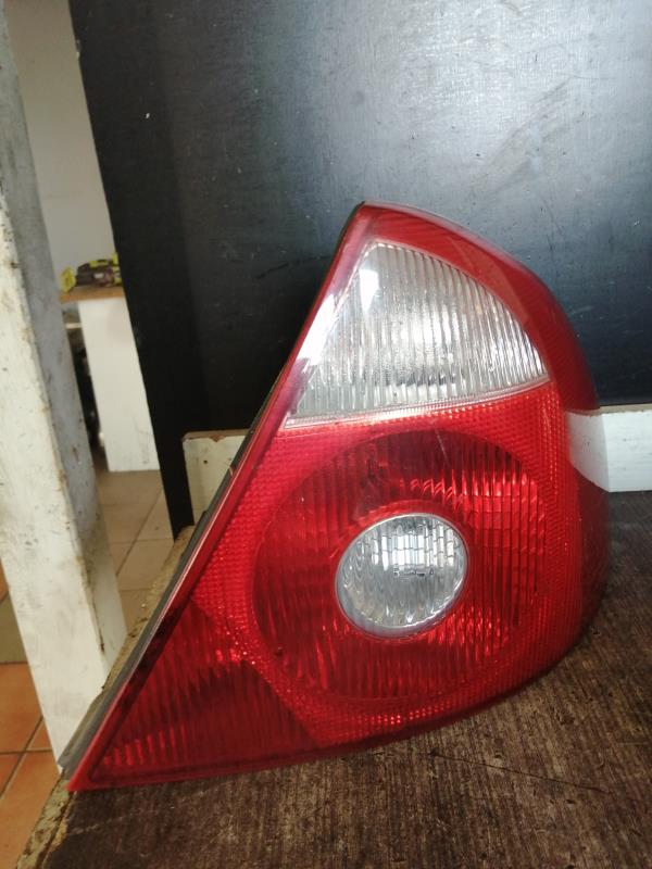 Fanale posteriore principale destro (luci)