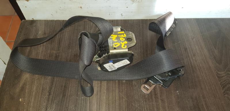Ceinture avant droit