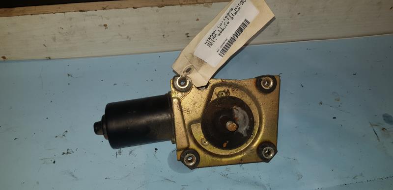 Moteur essuie glace avant