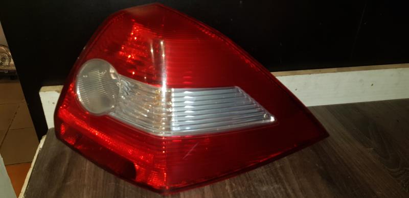 Fanale posteriore principale destro (luci)