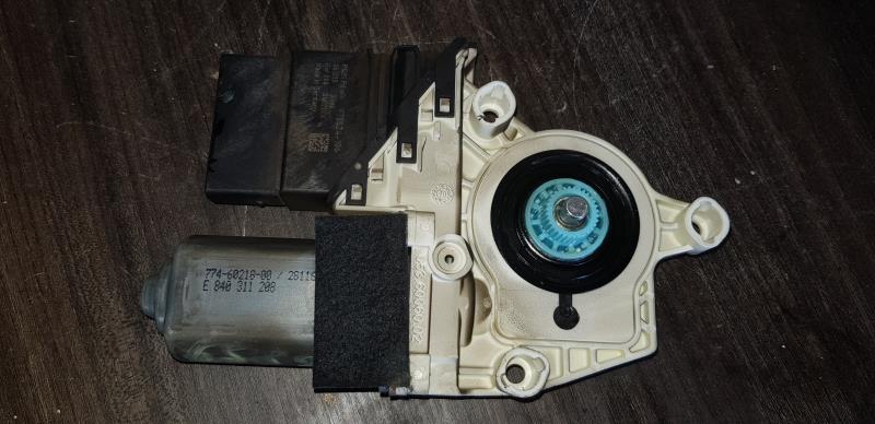 Moteur leve vitre arriere gauche