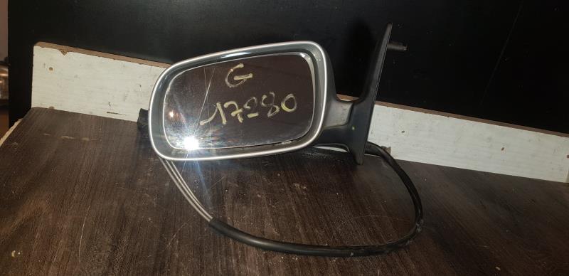 Retrovisor izquierdo