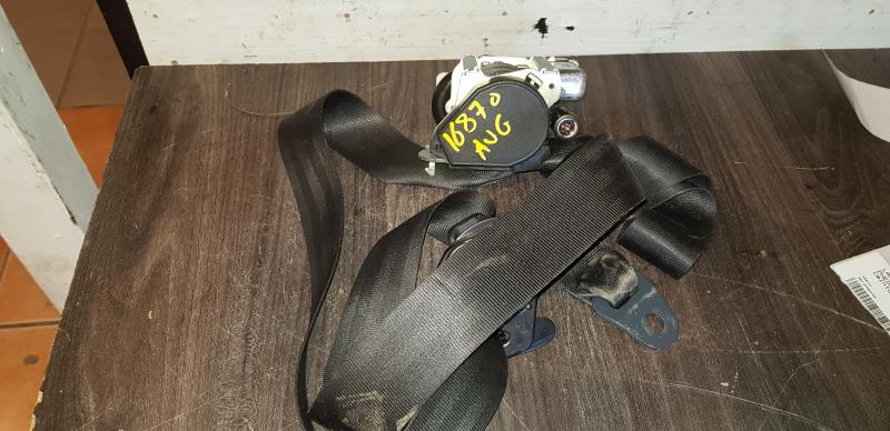 Ceinture avant gauche