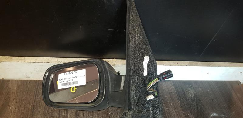 Retrovisor izquierdo