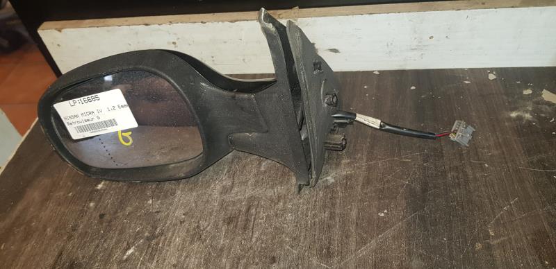 Specchietto retrovisore sinistro