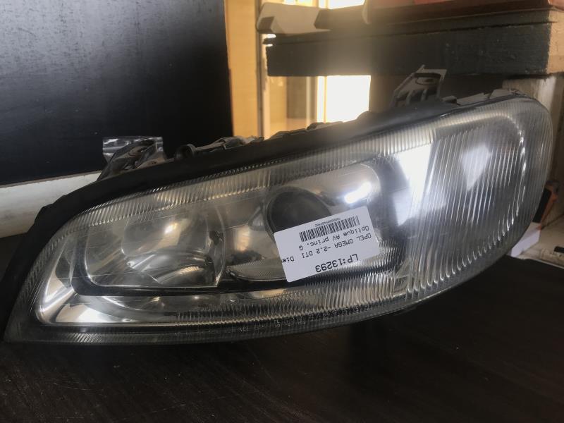 Óptica delantera principal izquierda (luces) (faro)