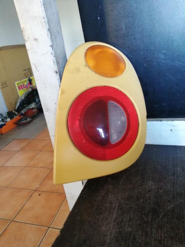 Fanale posteriore principale sinistro (luci)