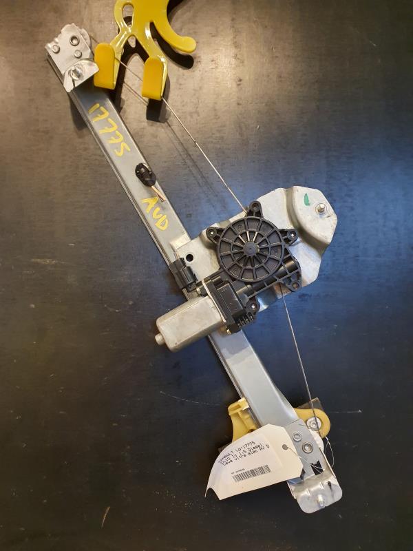 Leve vitre electrique avant droit