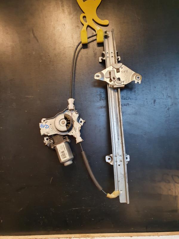 Leve vitre electrique avant droit