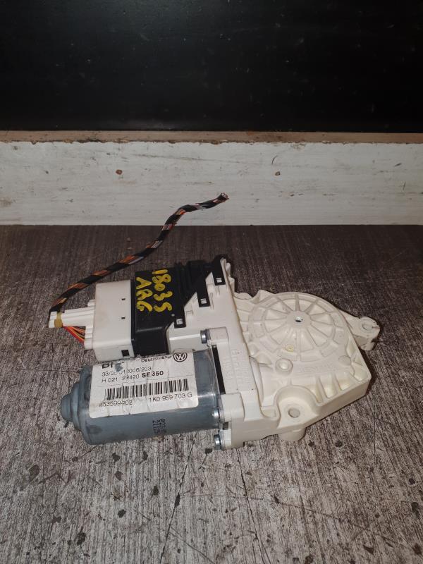 Moteur leve vitre arriere gauche