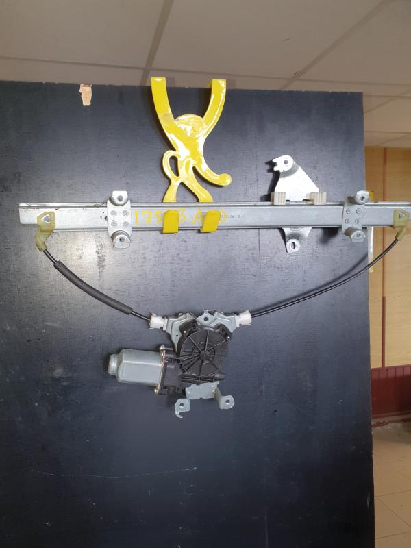 Leve vitre electrique avant droit