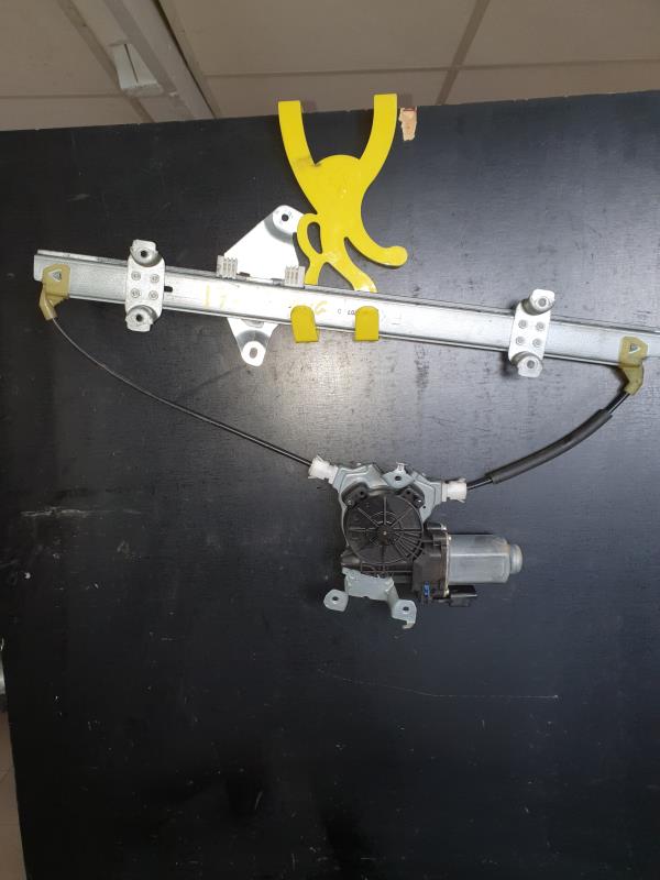 Leve vitre electrique avant gauche