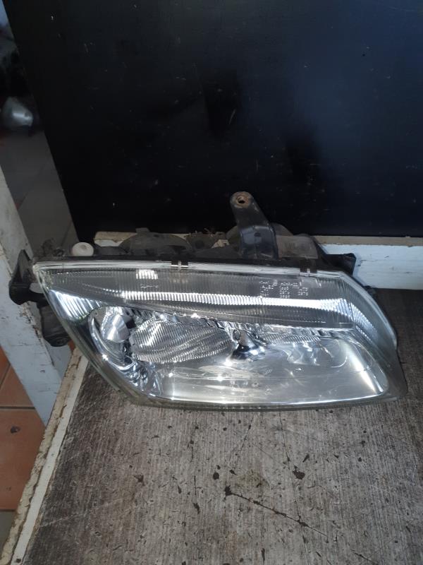 Gruppo ottico anteriore principale destro (luci)(faro)