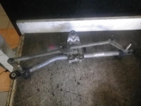 Moteur essuie glace avant