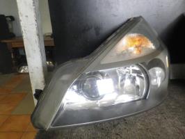 Gruppo ottico anteriore principale sinistro (luci)(faro)