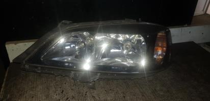 Gruppo ottico anteriore principale sinistro (luci)(faro)
