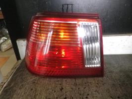 Fanale posteriore principale sinistro (luci)