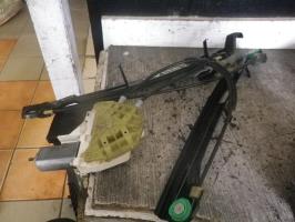 Leve vitre electrique avant gauche