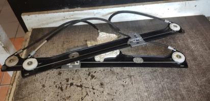 Leve vitre electrique avant droit