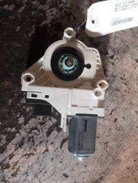 Moteur leve vitre avant gauche