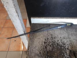 Braccio tergicristallo anteriore sinistro