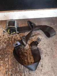 Ceinture avant gauche