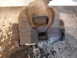 Etrier avant gauche (freinage)