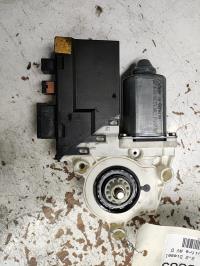Moteur leve vitre avant droit