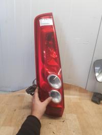 Fanale posteriore principale sinistro (luci)