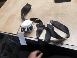 Ceinture arriere droit