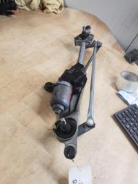 Moteur essuie glace avant
