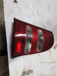 Fanale posteriore principale sinistro (luci)