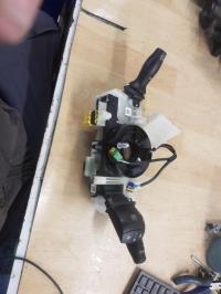 Com (Bloc Contacteur Tournant+Commodo Essuie Glace+Commodo Phare)