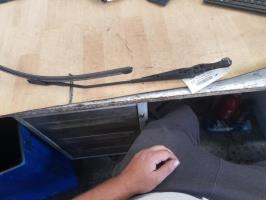 Limpiaparabrisas delantero izquierdo