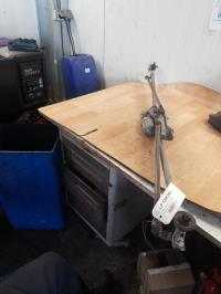 Moteur essuie glace avant