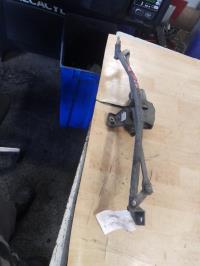 Moteur essuie glace avant