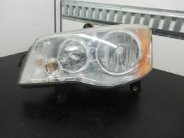 Gruppo ottico anteriore principale sinistro (luci)(faro)