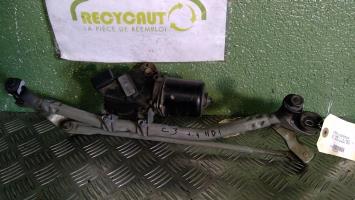 Moteur essuie glace avant